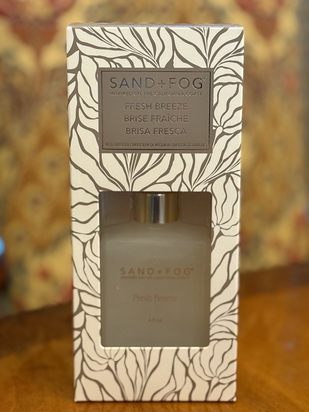 SAND+FOG Fresh Breeze 6 oz Reed Diffuser Color White & Gold